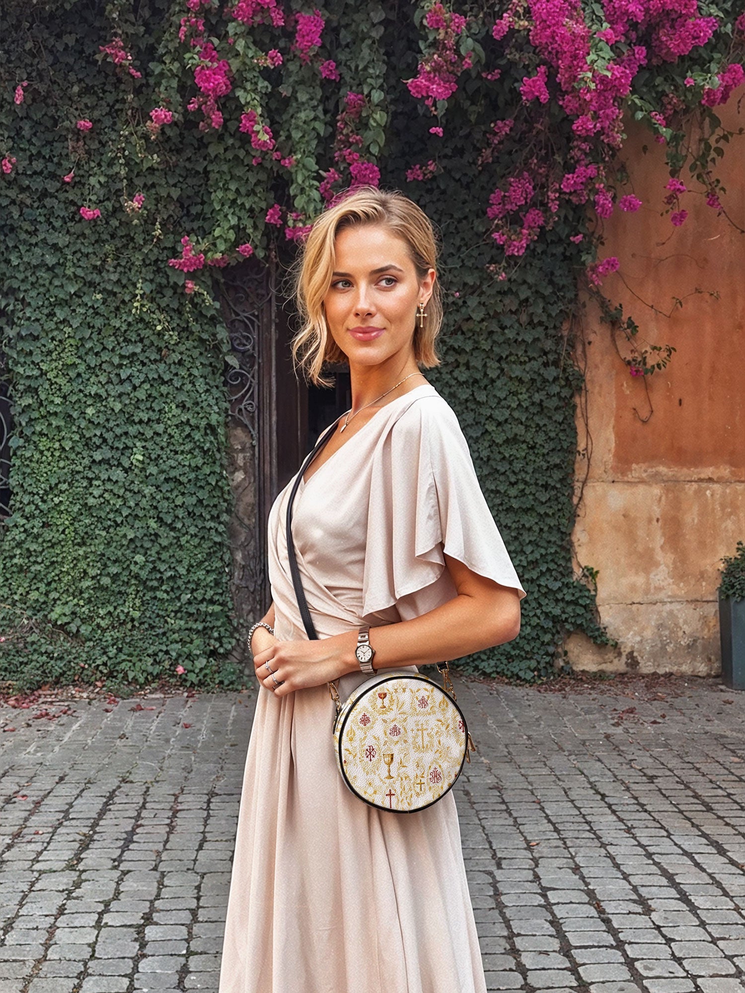 "Credo" Circle Crossbody Bag