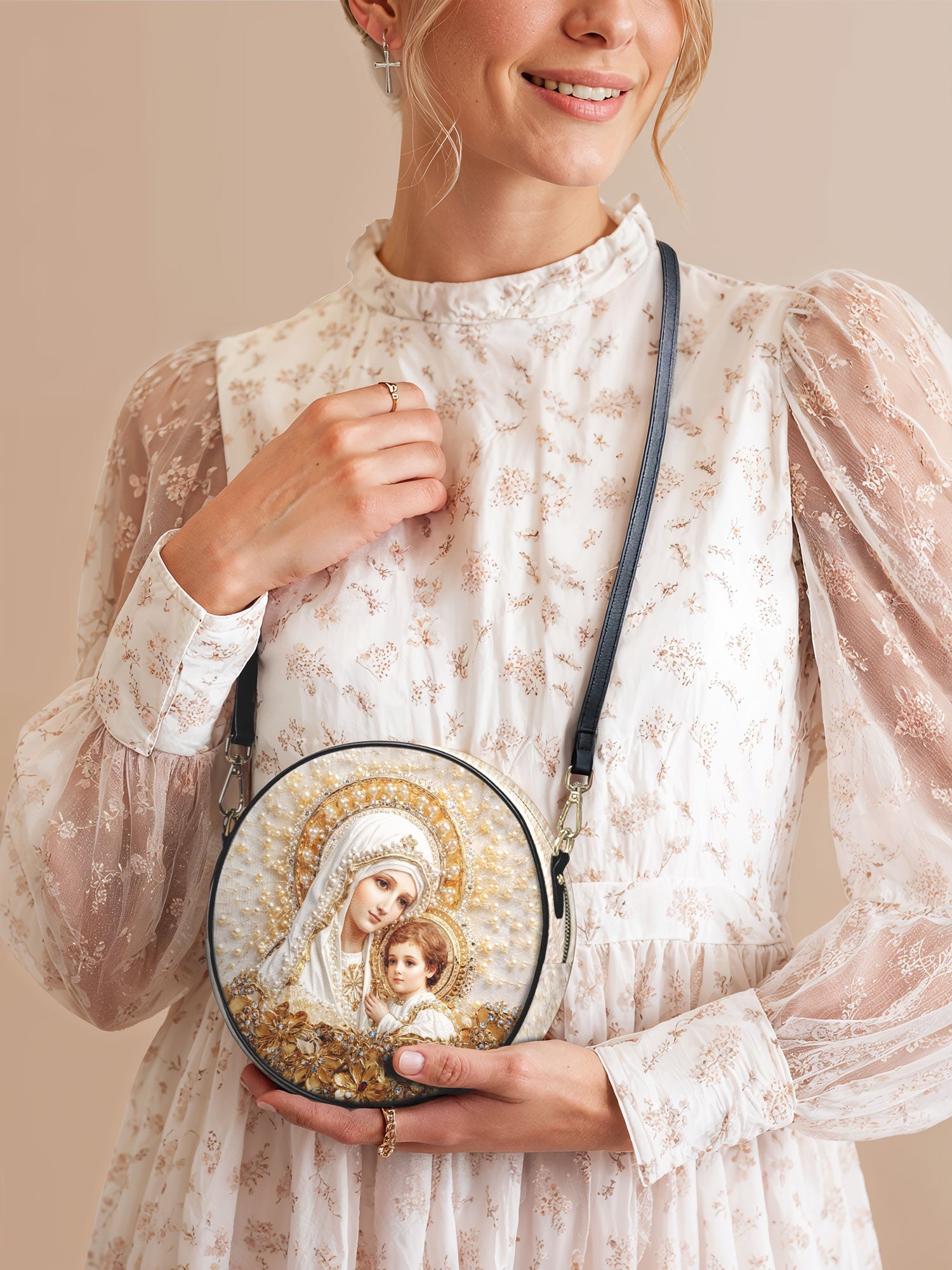 "Regina" Circle Crossbody Bag
