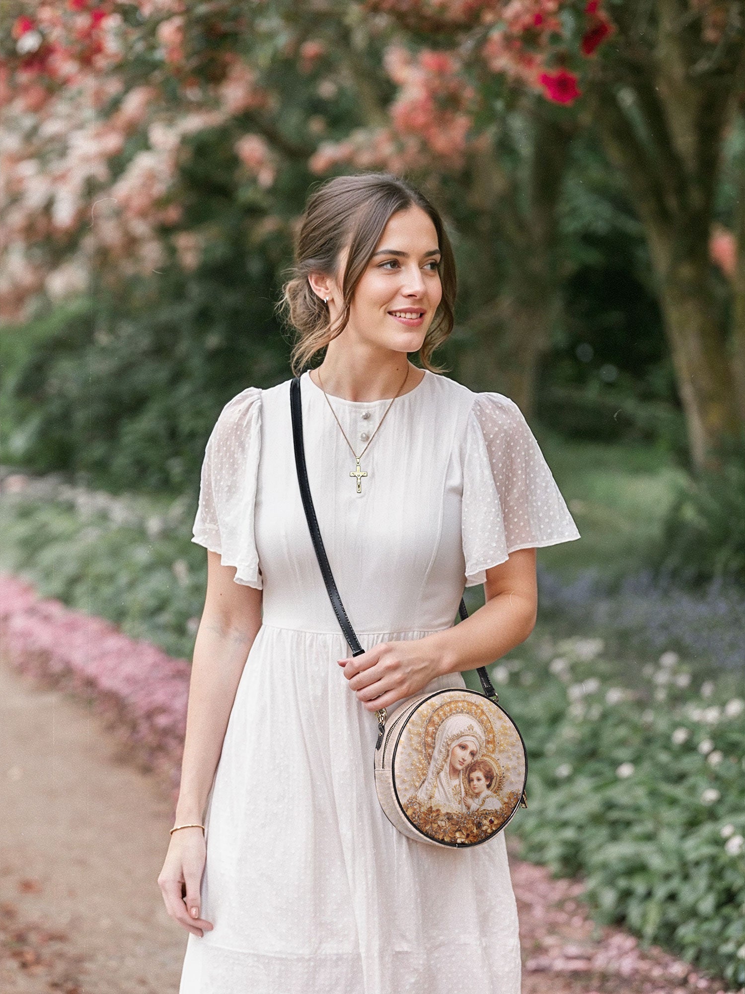 "Regina" Circle Crossbody Bag